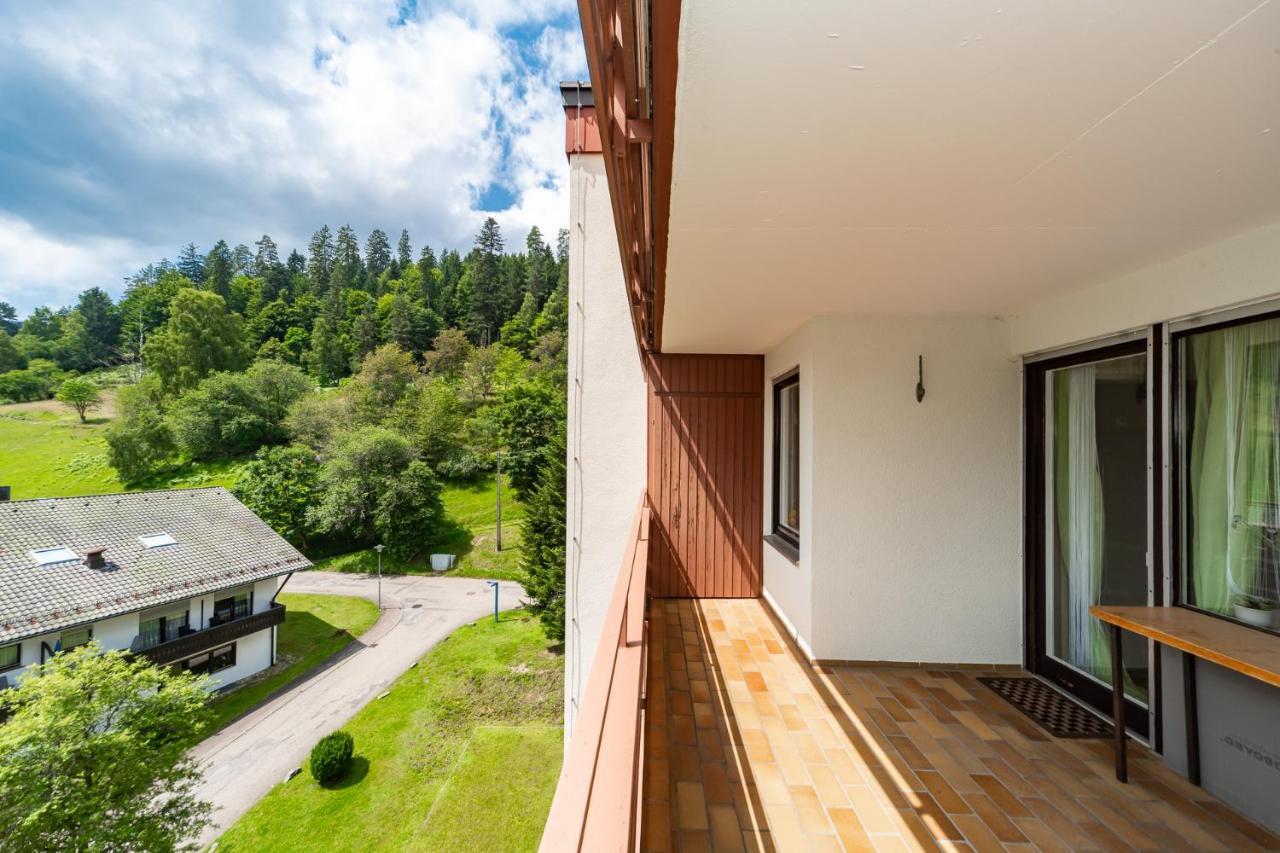 Schwarzwaldsuite Mit Panorama Waldblick Enzklösterle Exteriör bild